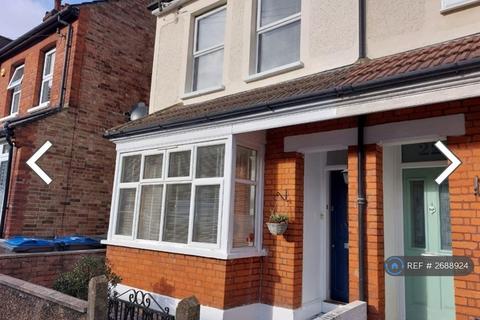 3 bedroom terraced house to rent, Purley, Purley, CR8
