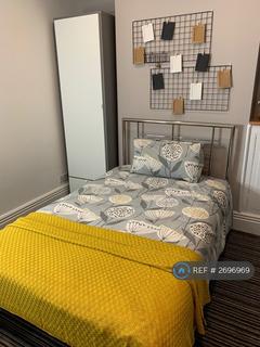 4 bedroom terraced house to rent, Neill Road, Sheffield, S11