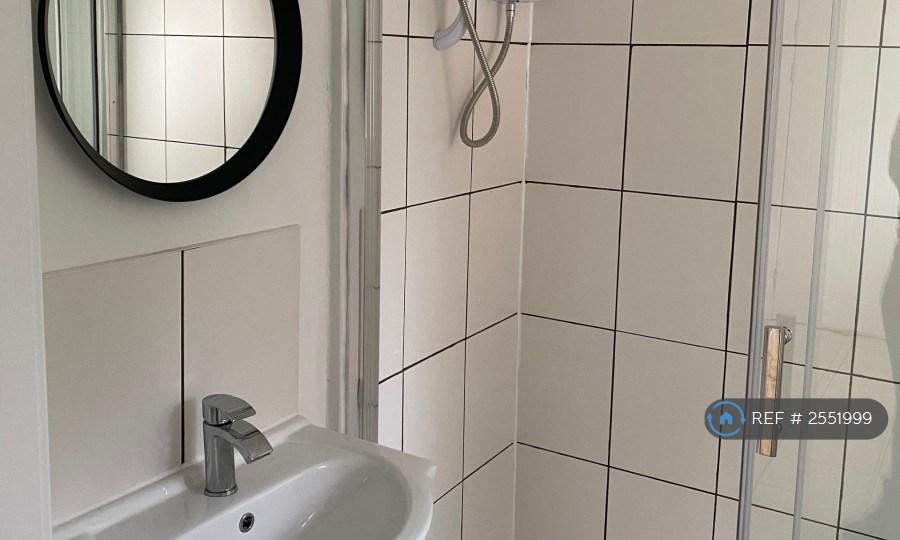 2 x Shared Shower Rooms
