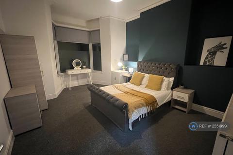 undefined, Fountain Street, Birkenhead, CH42