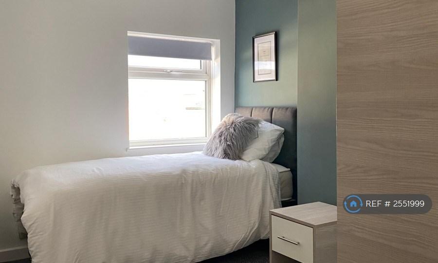 Double Room £450 Pcm - Taken