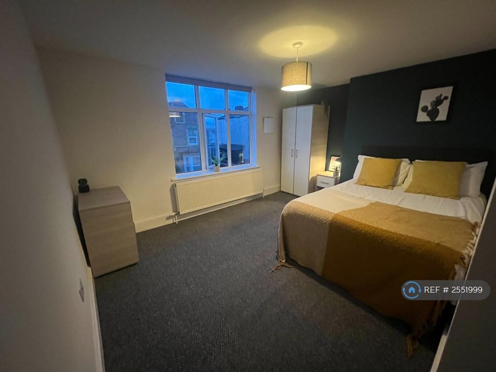 Double Room £500 Pcm - Taken