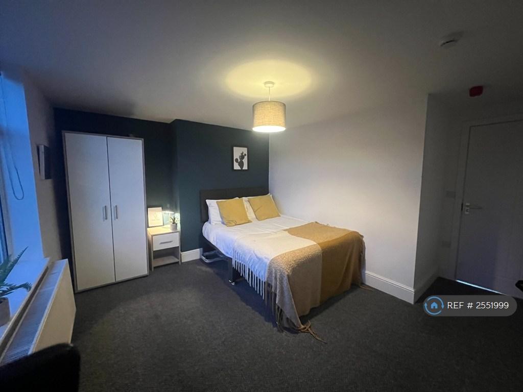 Double Room - £500 Pcm Taken