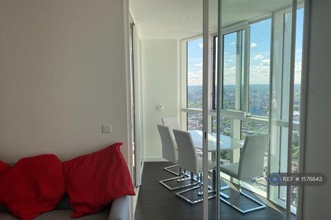 2 bedroom flat to rent, Skygardens, London, SW8