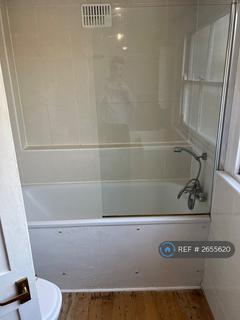 1 bedroom in a flat share to rent, Ongar Road, London, SW6