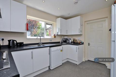 undefined, Hazel Avenue, Guildford, GU1