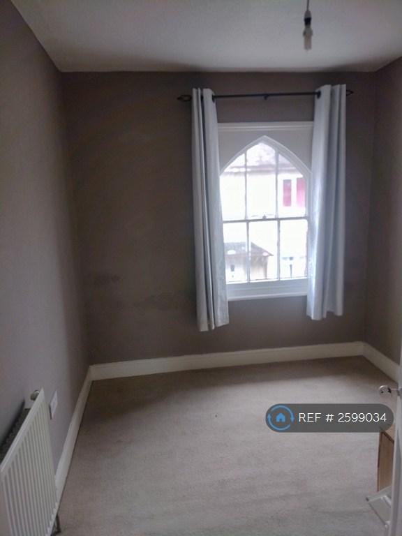Single Front Bedroom