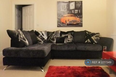4 bedroom semi-detached house to rent, Selkirk Drive, Milton Keynes, MK14