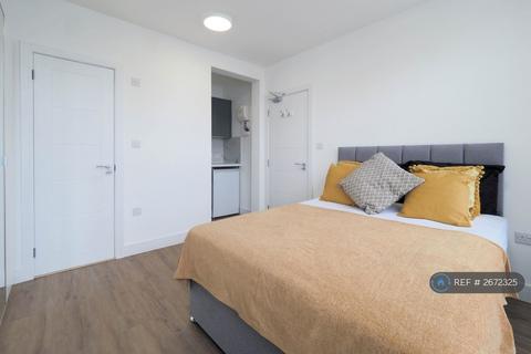 undefined, The Meadow Way, Harrow, HA3