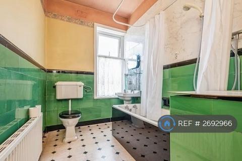 undefined, Well Street, Dewsbury, WF12