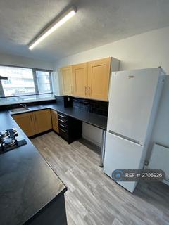 2 bedroom flat to rent, Glamis House, Warley, Brentwood, CM14