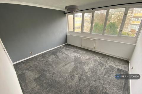 2 bedroom flat to rent, Glamis House, Warley, Brentwood, CM14