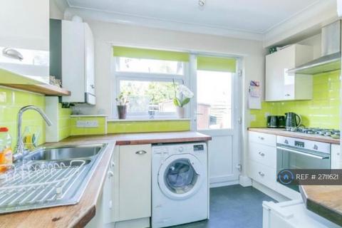2 bedroom flat to rent, Cumberland Avenue, Maidstone, ME15