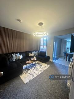 6 bedroom end of terrace house to rent, Balfour Road, Nottingham, NG7