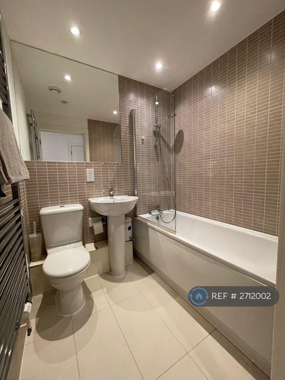 Main Bathroom