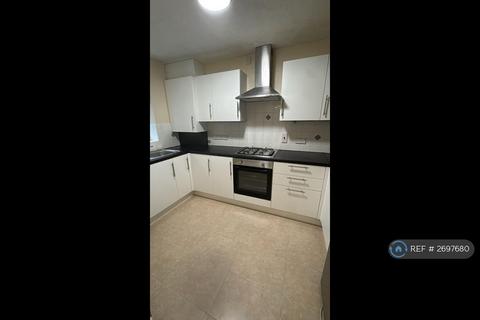 3 bedroom terraced house to rent, Badminton Mews, London, E16