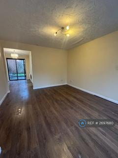 3 bedroom terraced house to rent, Badminton Mews, London, E16