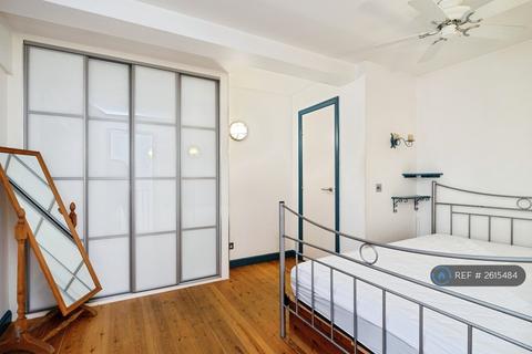 1 bedroom flat to rent, Bow Quarter, London, E3