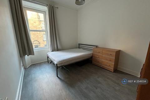 2 bedroom flat to rent, Bruce Street, Stirling, FK8