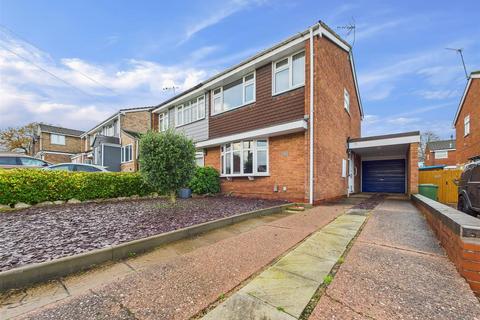 Woodheyes Lawns, Rugeley