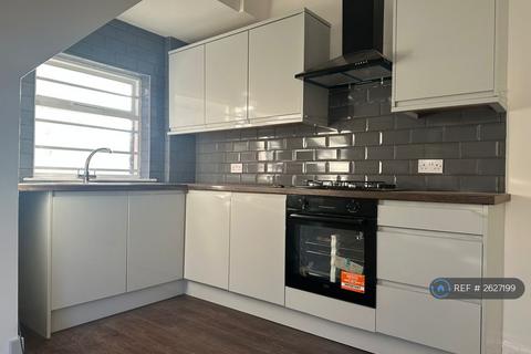 1 bedroom terraced house to rent, Sackville Street, Ravensthorpe, Dewsbury, WF13