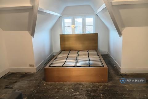 1 bedroom flat to rent, Crouch End Central, London, N8