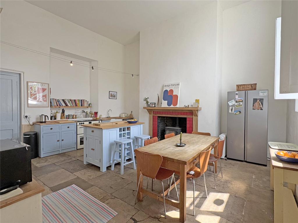 Kit/Breakfast Room
