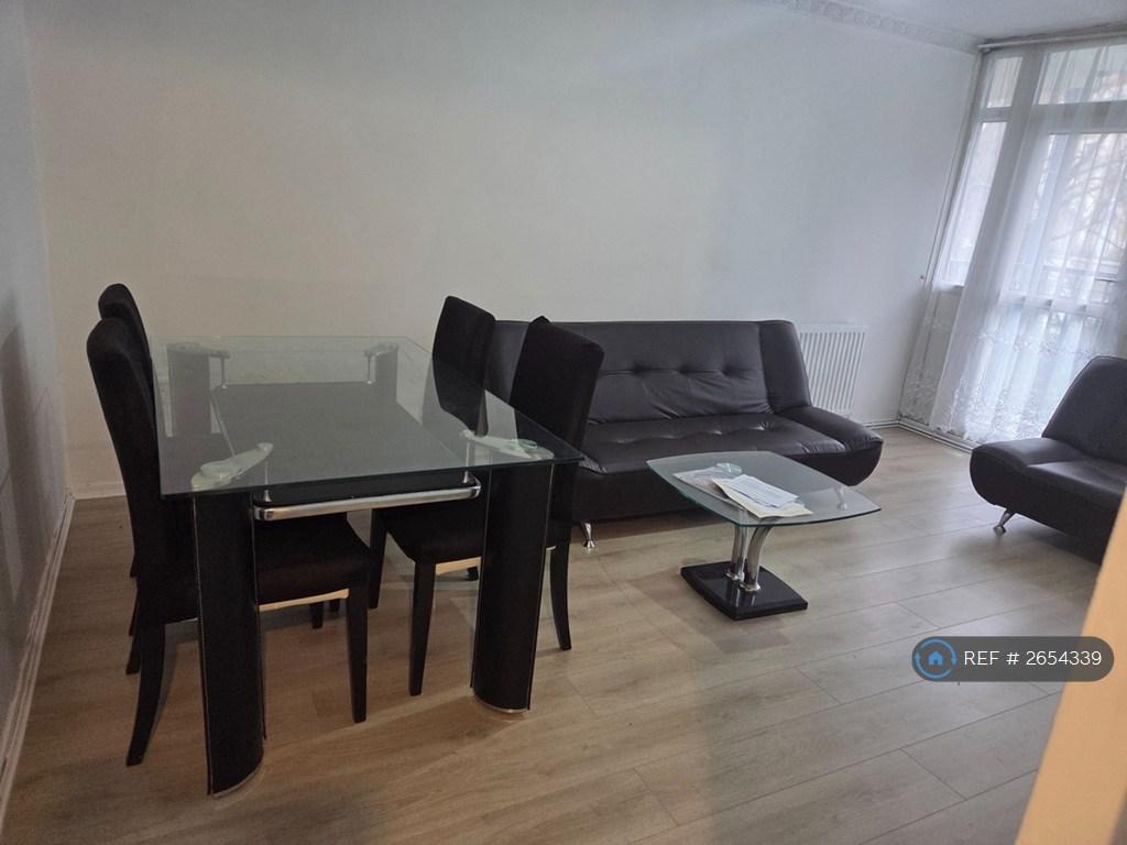 Living Room/ Dining Room