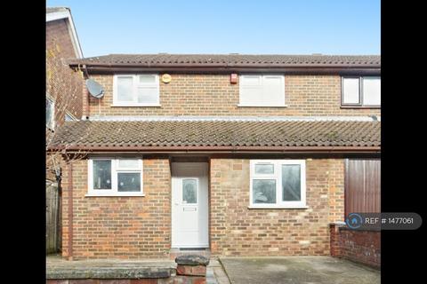 undefined, Elmhurst Avenue, Mitcham, CR4