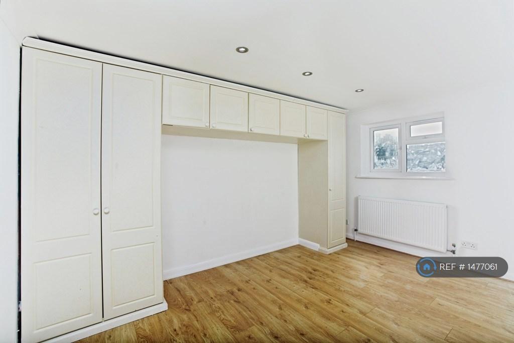 Upstairs Bedroom 1