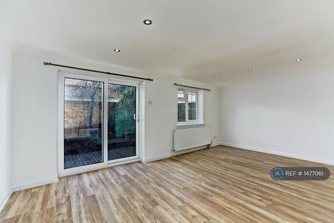 undefined, Elmhurst Avenue, Mitcham, CR4