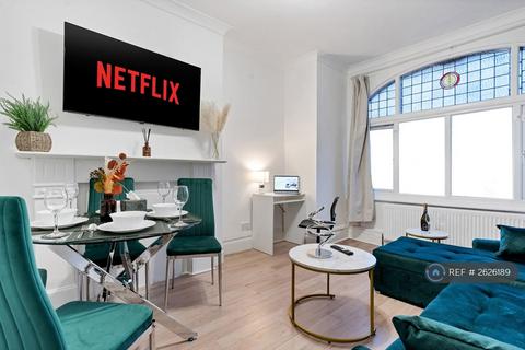 2 bedroom flat to rent, Stanthorpe Road, London, SW16