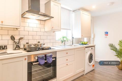 undefined, Smithdown Road, Liverpool, L15