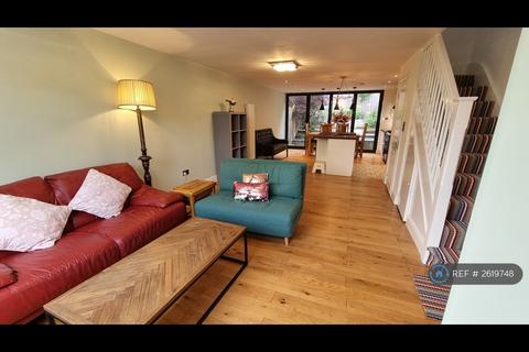 undefined, Cranford Close, London, SW20