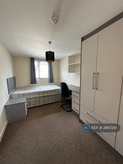 undefined, Pitcroft Avenue, Reading, RG6
