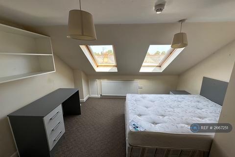 undefined, Pitcroft Avenue, Reading, RG6