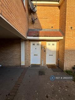2 bedroom flat to rent, Chequers Close, Corby, NN18