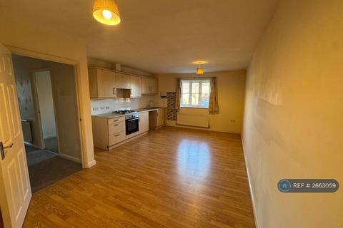 2 bedroom flat to rent, Chequers Close, Corby, NN18