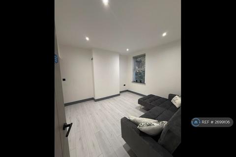 2 bedroom flat to rent, Birkin Avenue, Nottingham, NG7