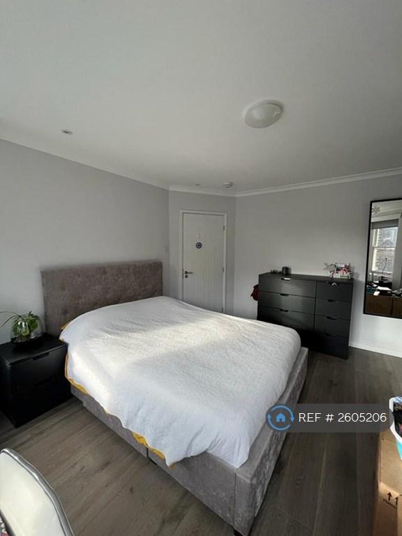 Bed And The Drawer Unit