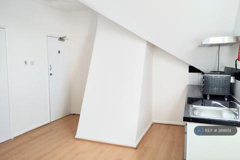 undefined, Hollyshaw Lane, Leeds, LS15
