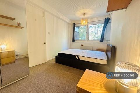 5 bedroom terraced house to rent, Alloa Road, London, SE8