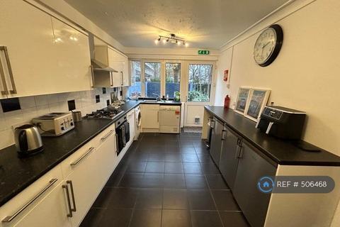 5 bedroom terraced house to rent, Alloa Road, London, SE8