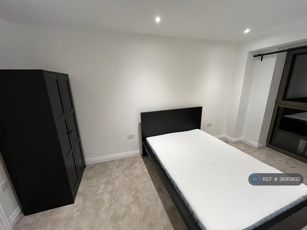 2nd Room With Wardrobe (Ensuite)