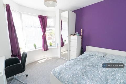 undefined, Woodside Road, Southampton, SO17