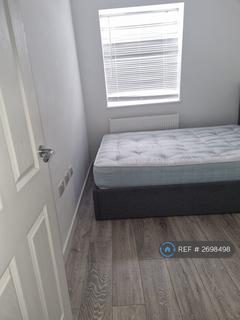 3 bedroom flat to rent, London, London, E14