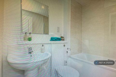 2 bedroom flat to rent, Fraser House, Aberdeen, AB11