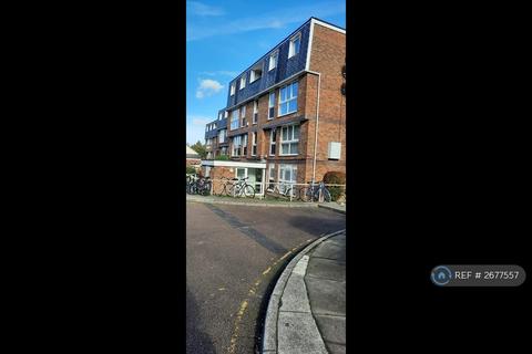 2 bedroom flat to rent, Rusholme Grove, London, SE19