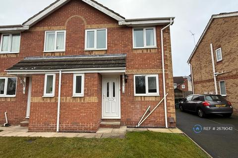 3 bedroom semi-detached house to rent, Bishopgarth Close, Doncaster, DN5