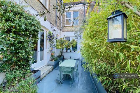 2 bedroom flat to rent, Mount Nod Road, London, SW16